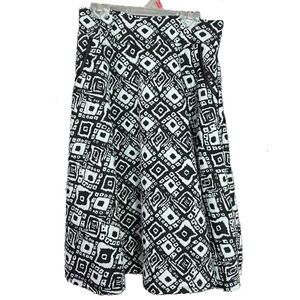 Italian A-Line skirt with pockets!